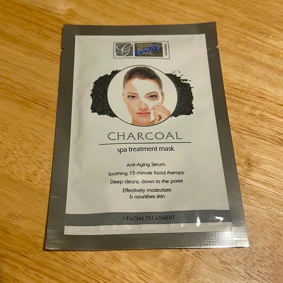 Global Beauty Care | Face Mask Set (4ct) - Picture 4 of 7